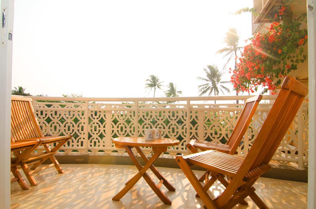 Hawaii Resort Family Suites Anyer Zewnętrze zdjęcie